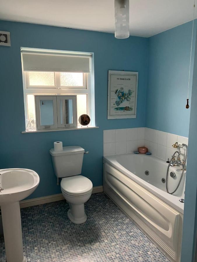 Strand Cottage, Ballycastle. Modern Home Kültér fotó